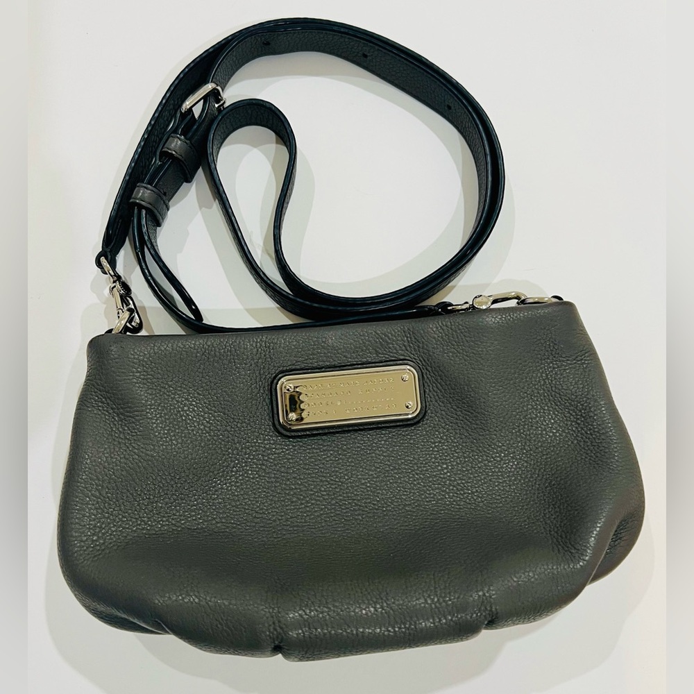Marc by Marc Jacobs Classic
Q Percy Crossbody- USED